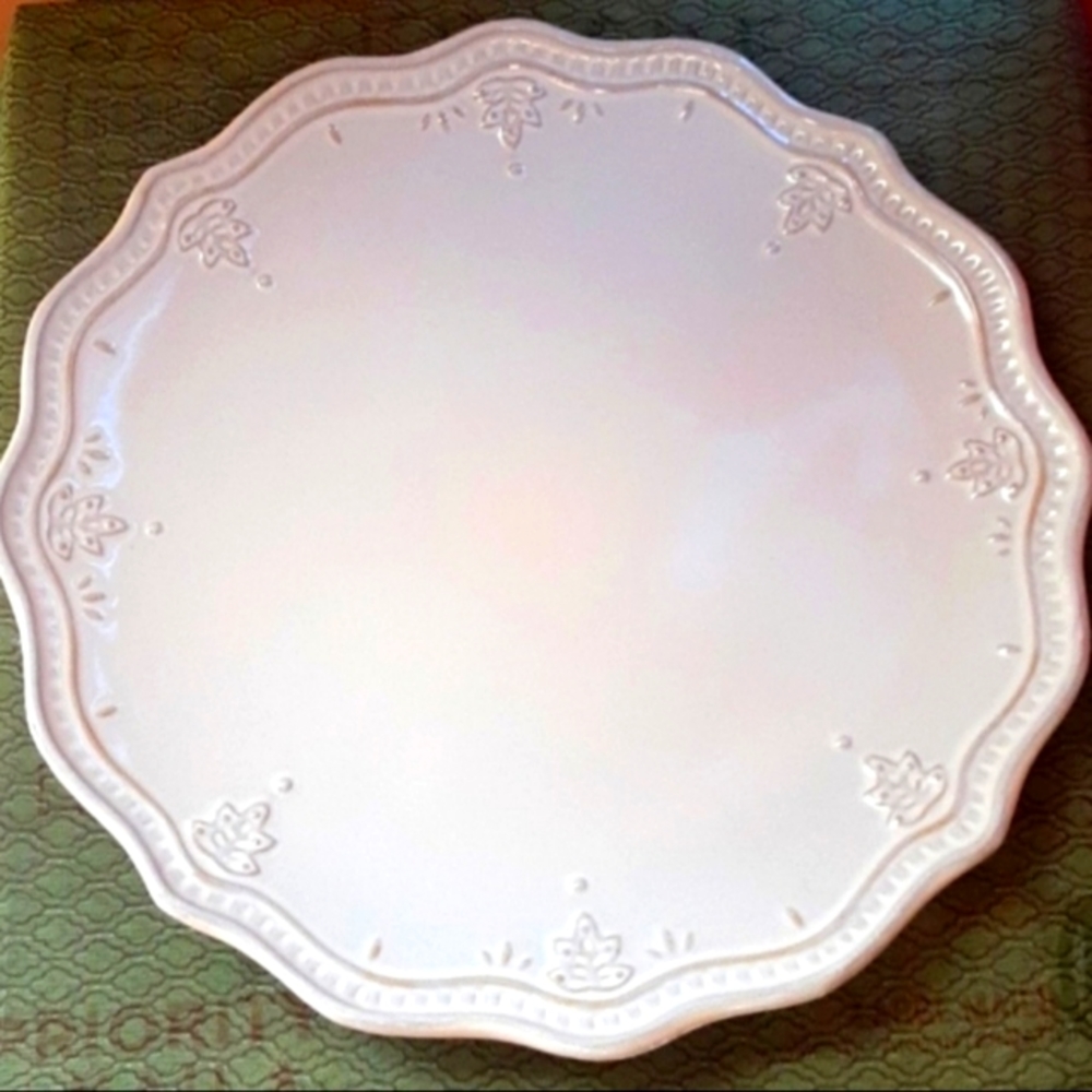 SOLD 4-Pc Plate Set, The Pioneer Woman, Off-White